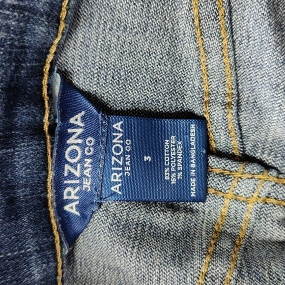 ARIZONA Jean Co Patch Work Denim Mini Skirt Size 3 - Picture 8 of 9